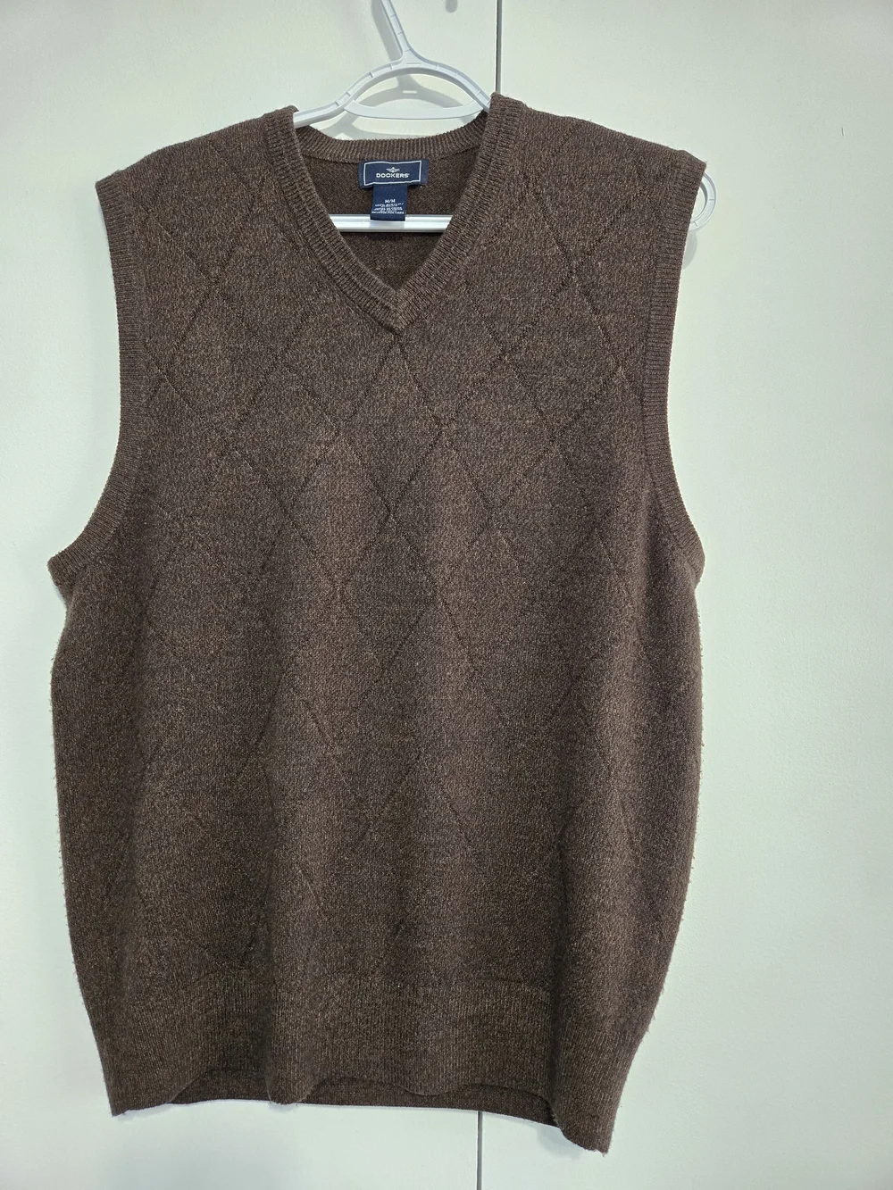 Dockers Men’s Medium Sweater Vest Lot of 2 Argyle Brown Tan V Neck Preppy
